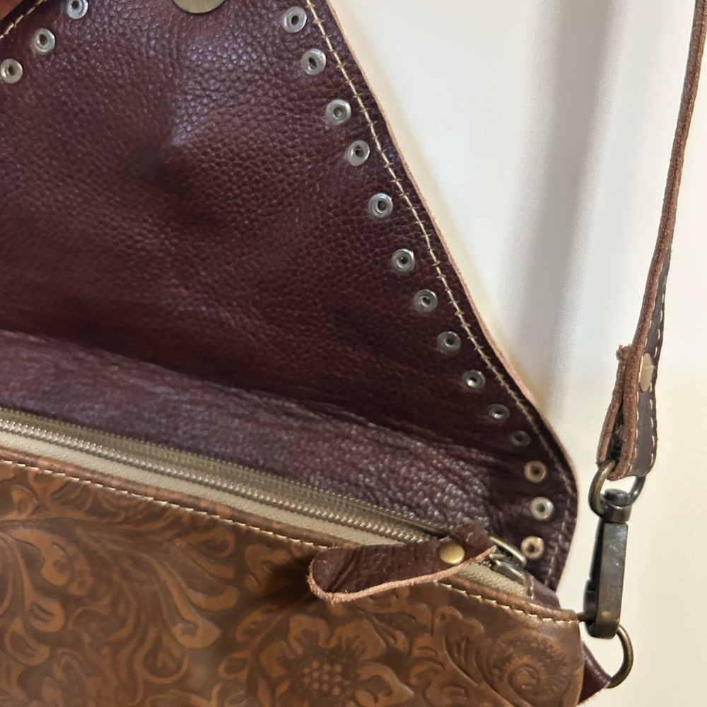 🐮🤠 Myra Bag Brown & Tan Cow print fur Cowgirl leather Crossbody Fringe 🐮🤠 - Picture 6 of 12